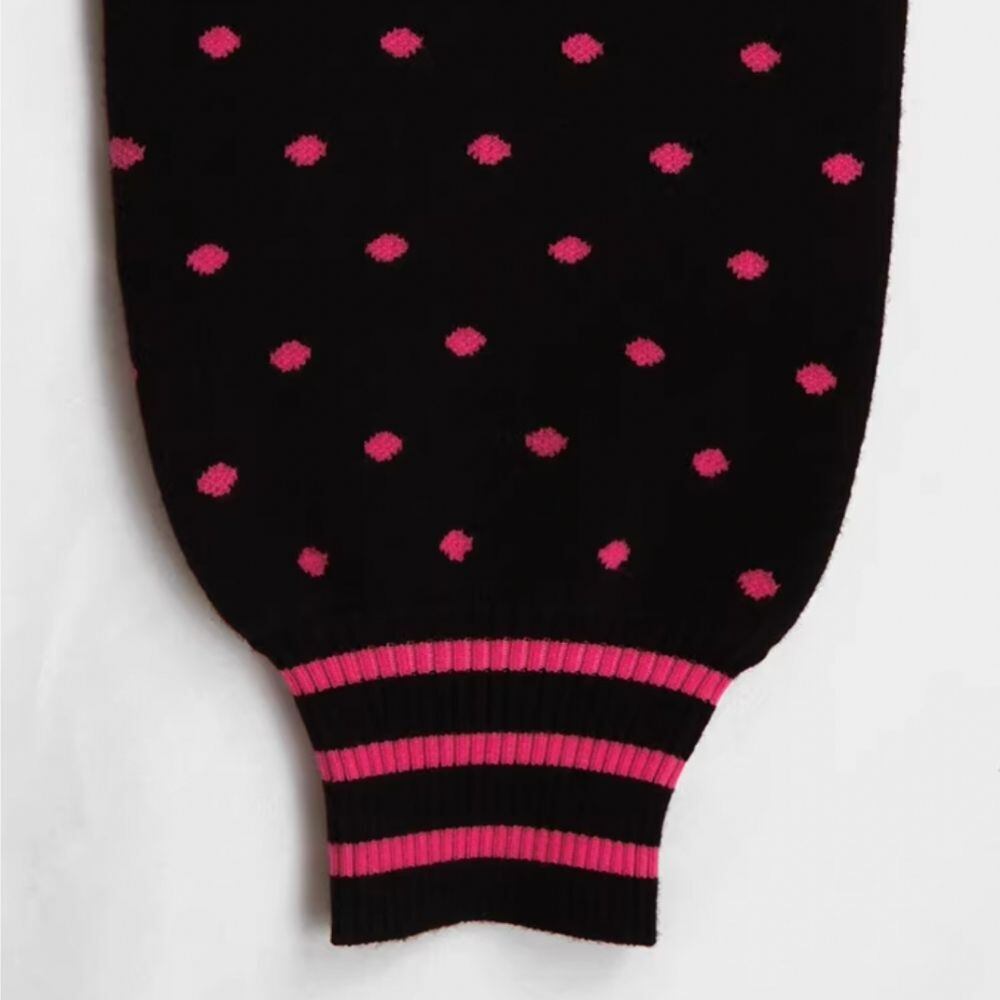 Jagged hem short length long sleeve tiger knit