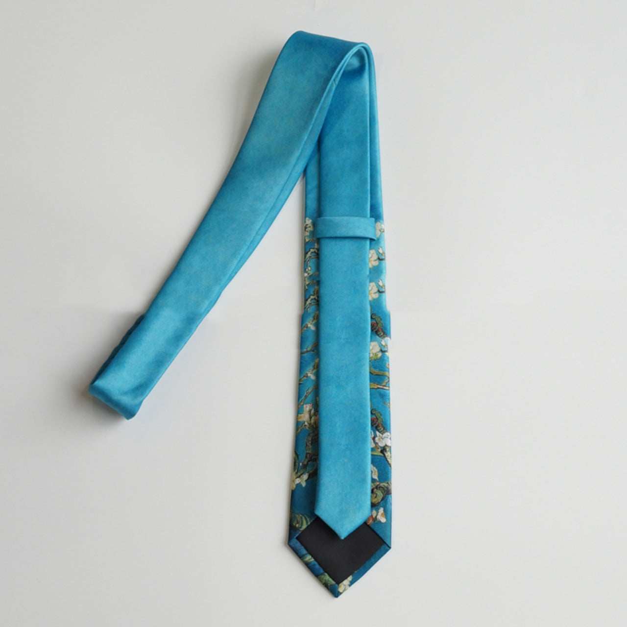 『花咲くアーモンドの木の枝』ネクタイ