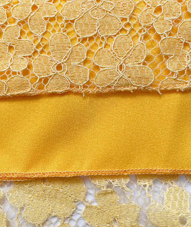 embroidered lace high-waisted pleated skirt