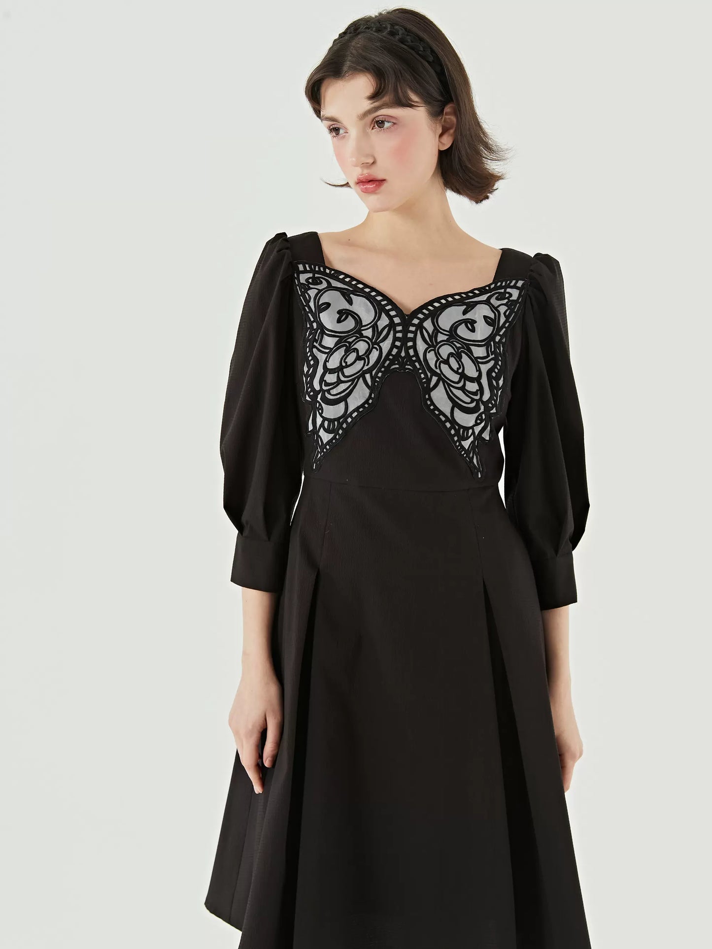 butterfly embroidery French square collar dress