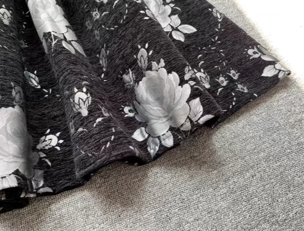 French high-end embroidered chenille high-waisted skirt