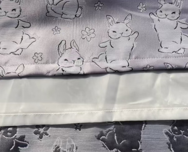 Rabbit flesh-covering puff embroidered high-waisted skirt