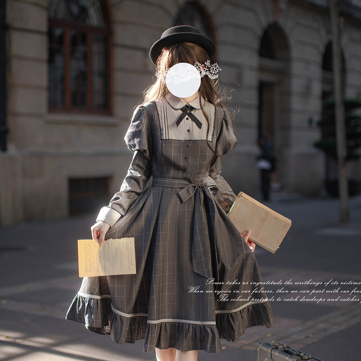 Classical dress with light black plaid pattern – remulia