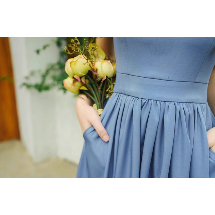 霧青の空色レトロワンピース