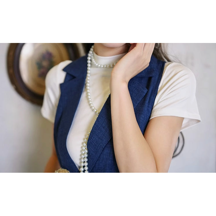 円舞曲を奏でるハイネックTシャツ