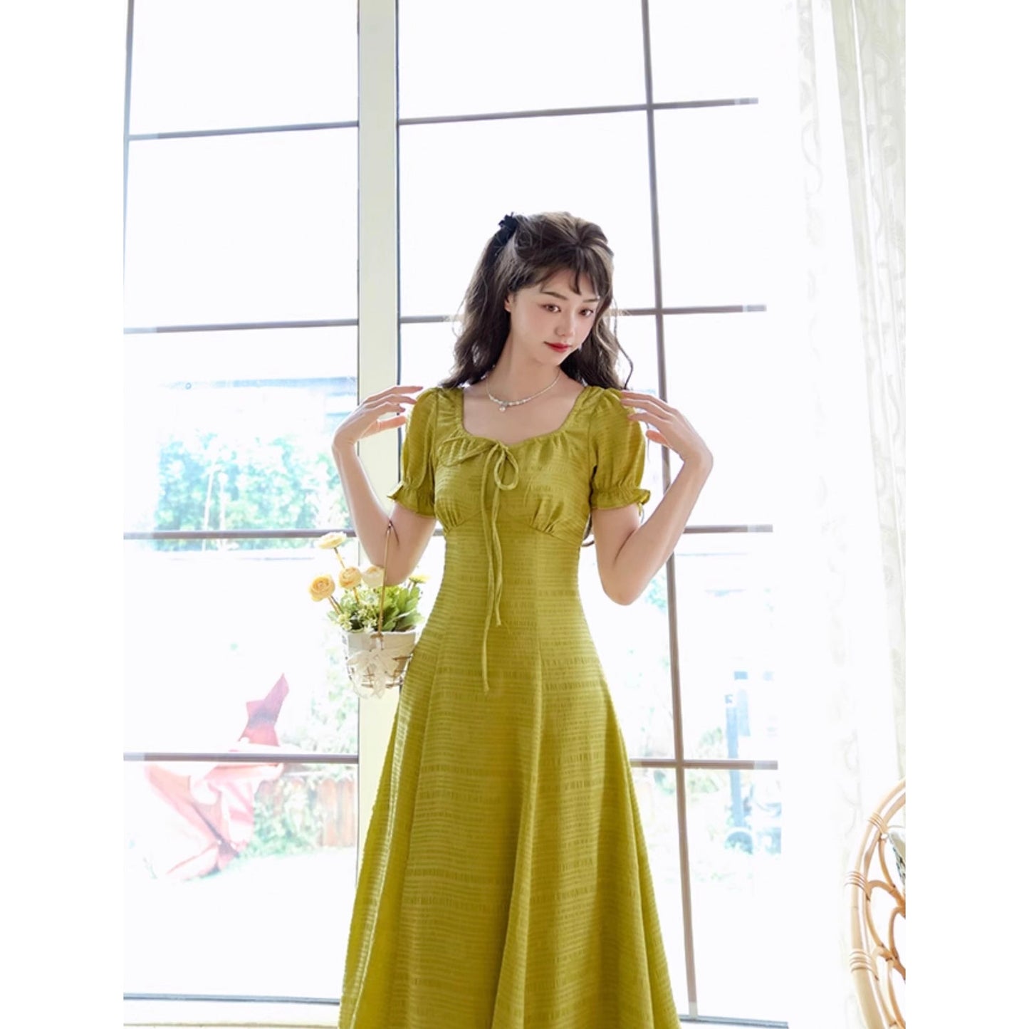 萌黄の若葉色フレンチレトロワンピース