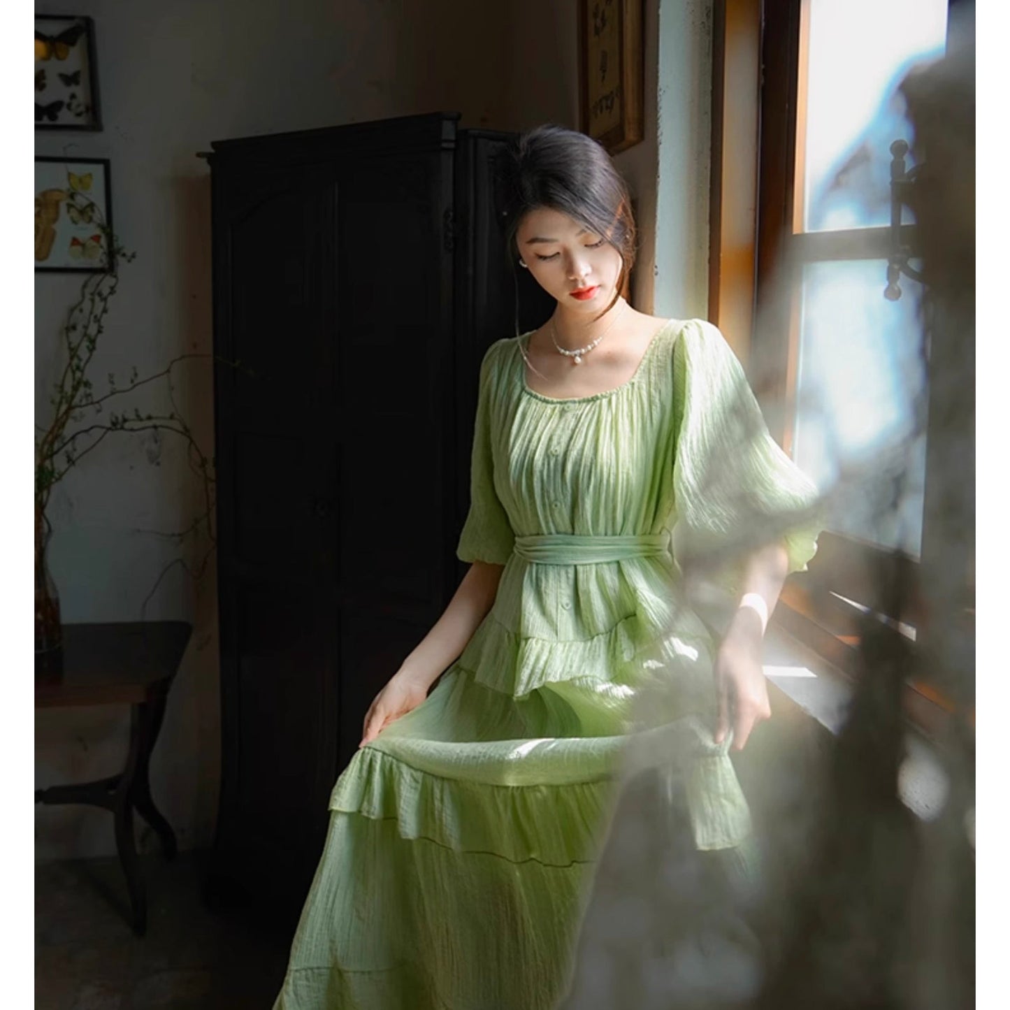 森の陽射し色のドレープワンピース