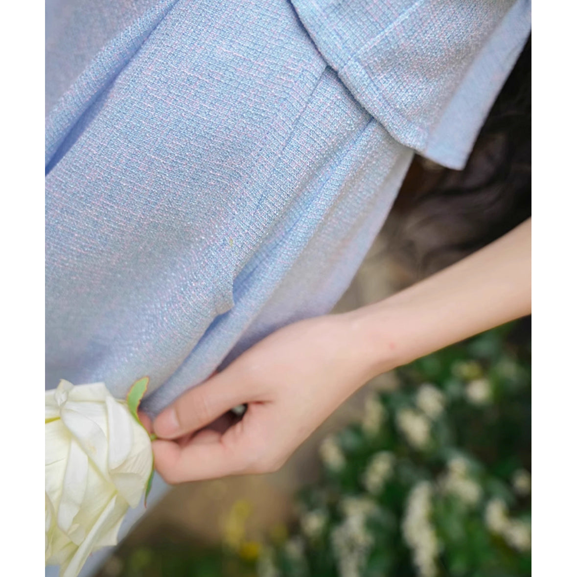 霧青の空色レトロトップスとスカート