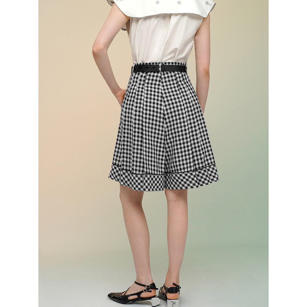 英吉利格子柄のハーフパンツ