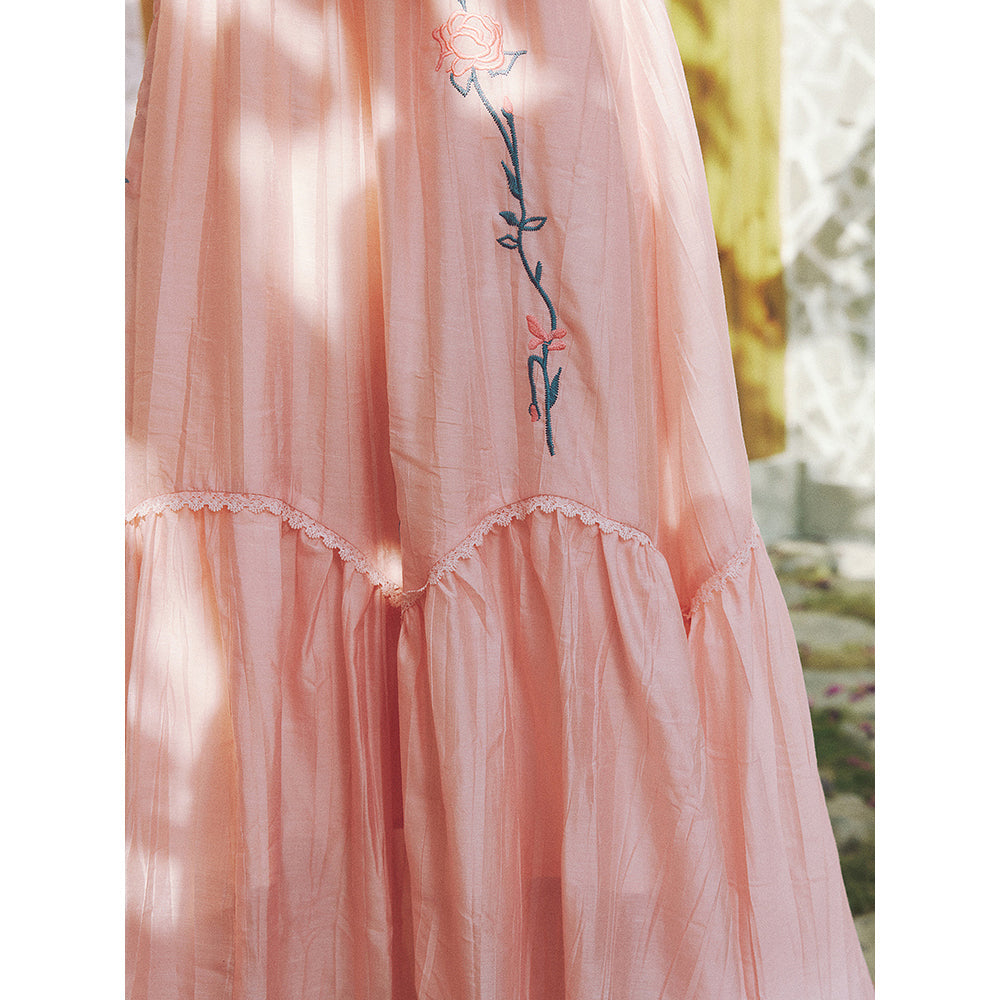 薔薇の花の刺繍ロングワンピース