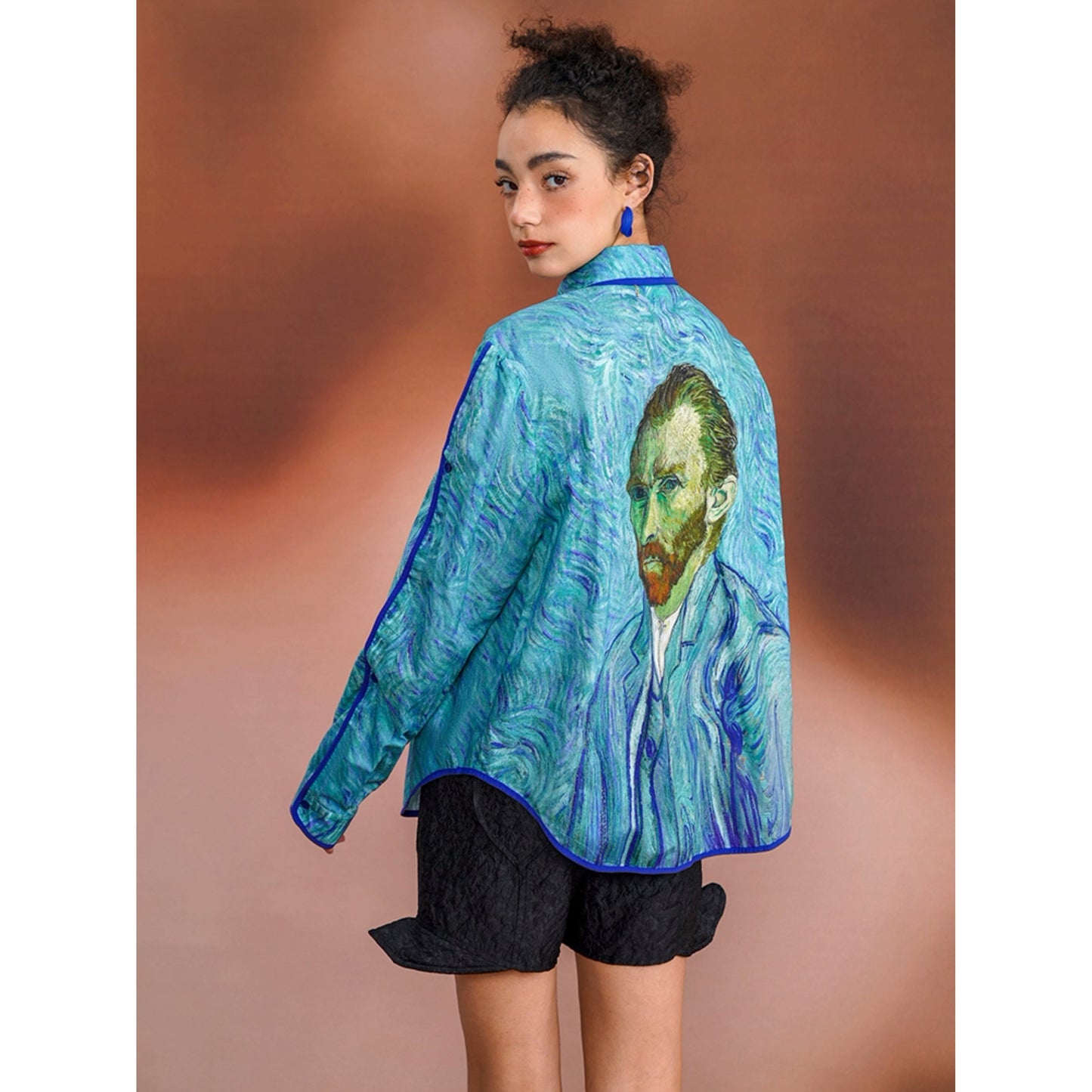 ゴッホの自画像のブラウス