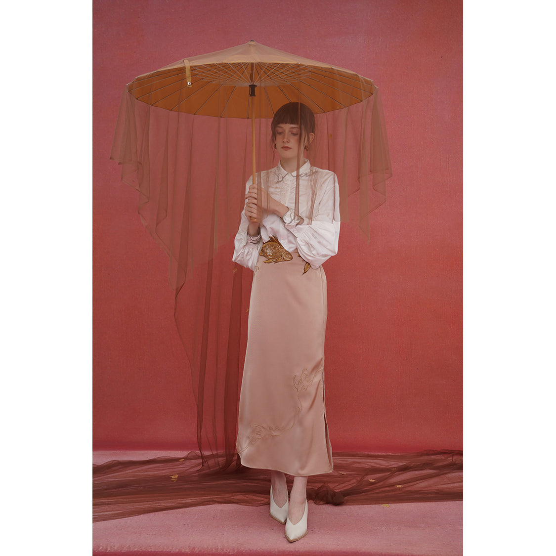 お魚刺繍のロングスカート