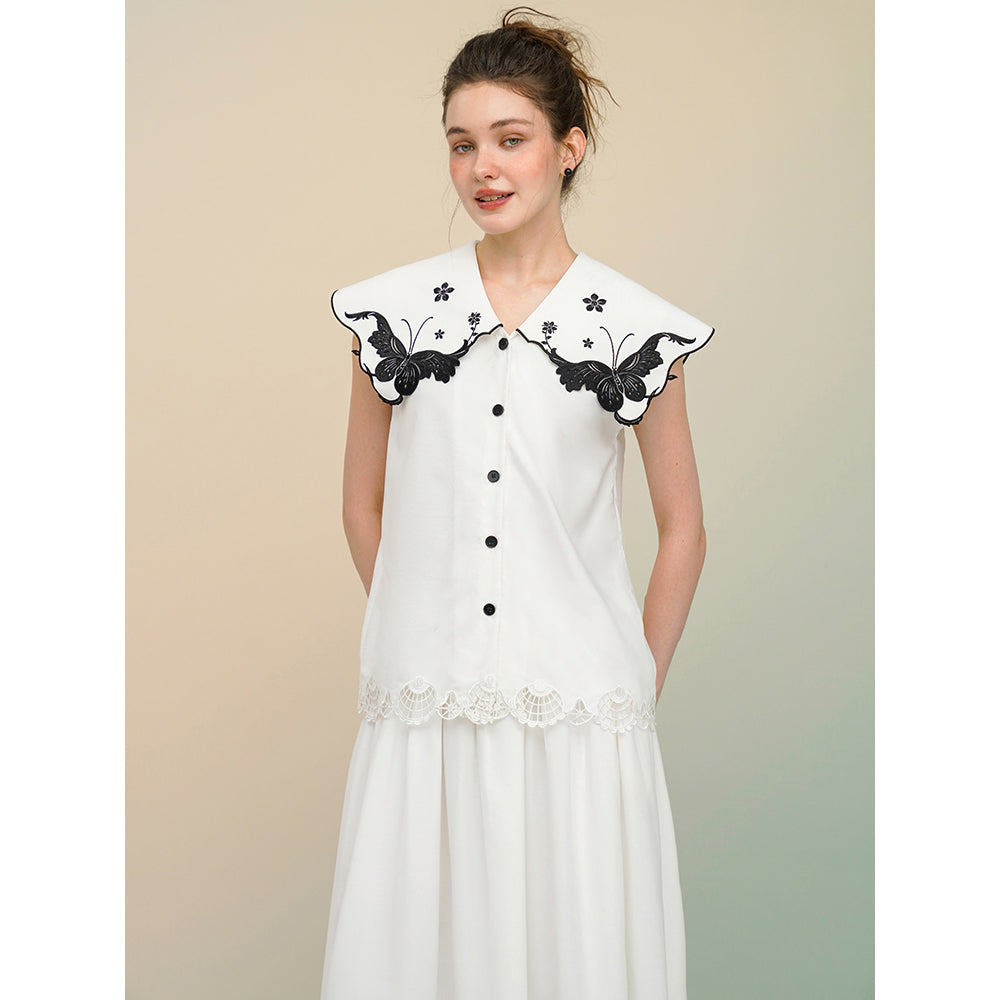 蝶々と花の刺繍襟ブラウス