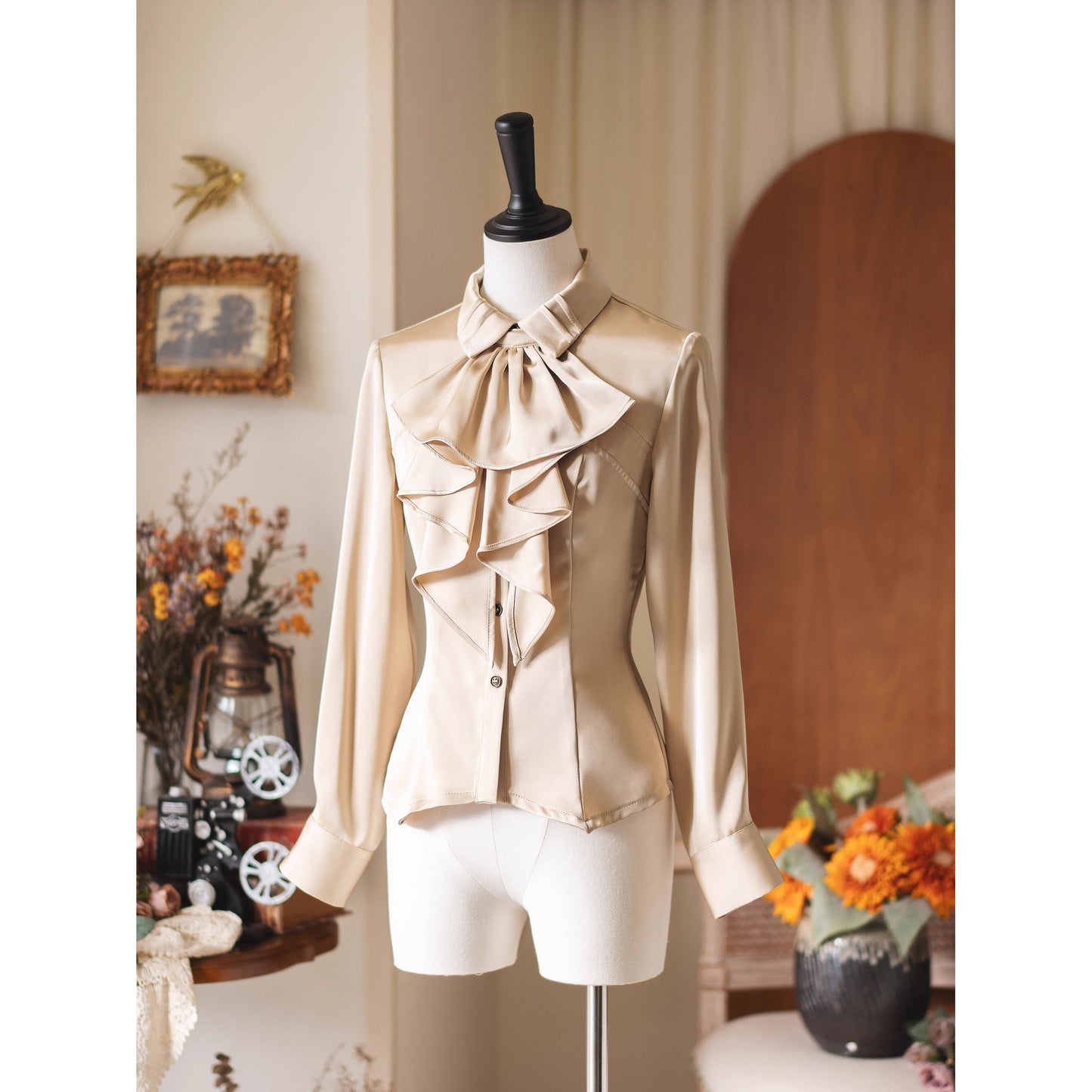 英国のお嬢様のクラシカルブラウス - Ecru Beige
