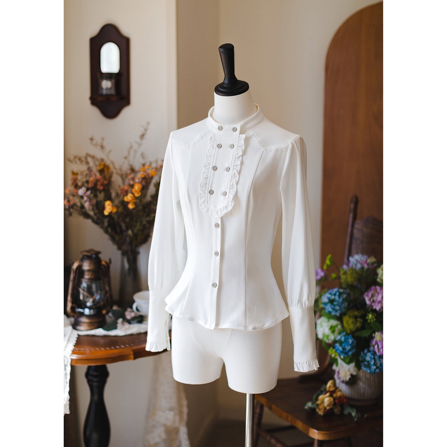 英国のお嬢様のハイネックフリルブラウス(ホワイト)