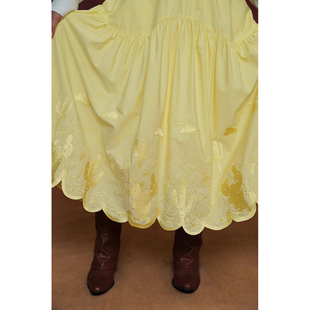 サボテンの刺繍ブラウスとスカート - Yellow