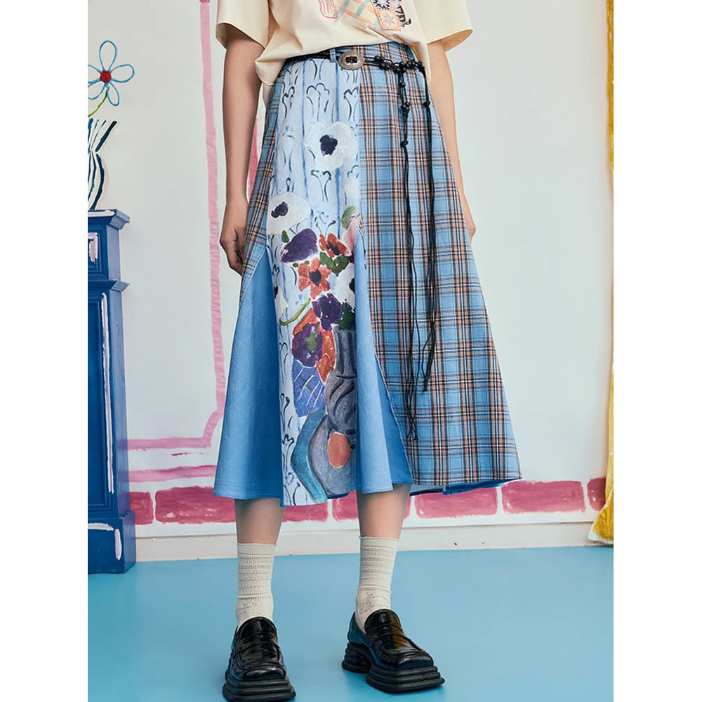 オダリスク、ブルーハーモニーの格子柄スカート
