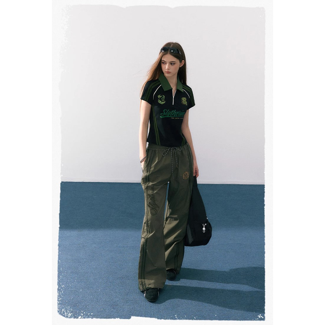 魔法学校のポロシャツと刺繍ロングパンツ