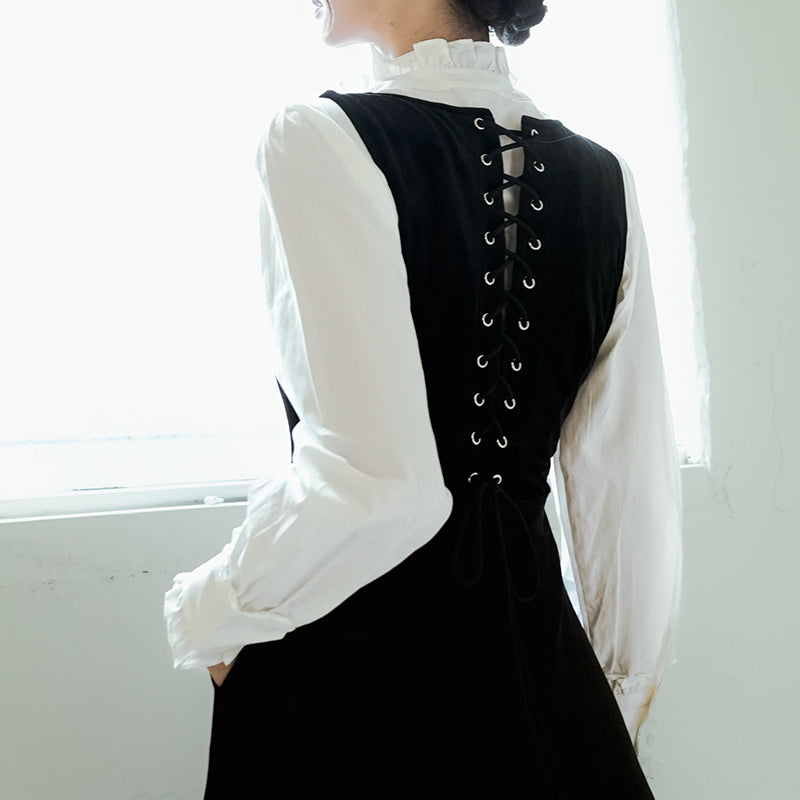 Pure white lady
