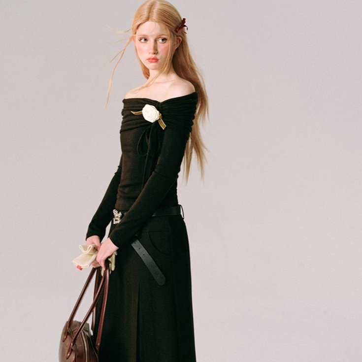 White Camellia in Memory" French sweet long-sleeved top"