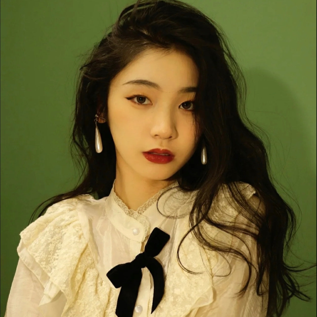 水の滴る耳飾り