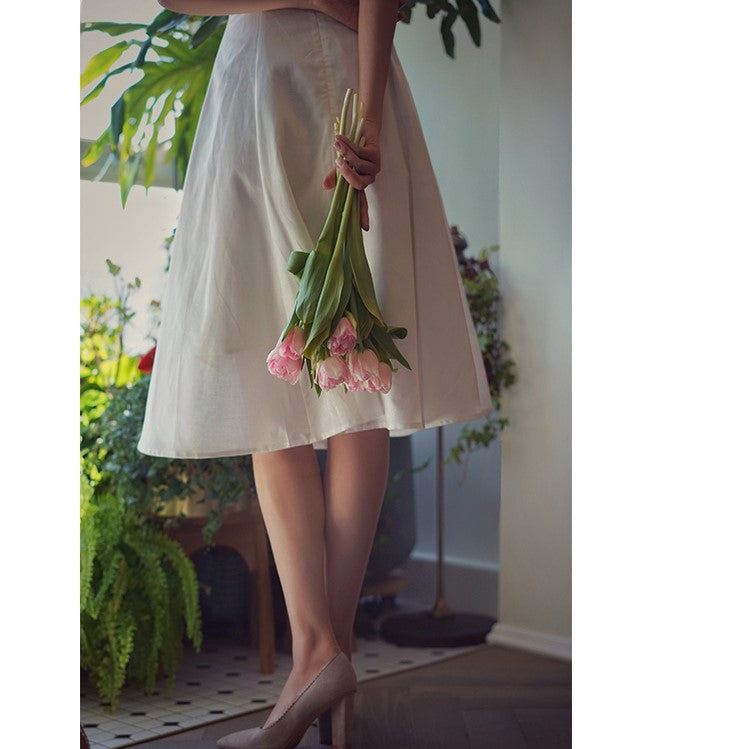 純白の貴婦人レトロワンピース