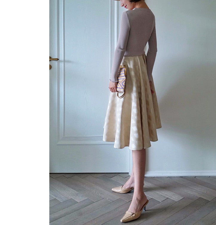 幾何学模様のお嬢様スカート