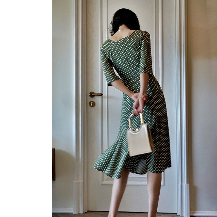 伊太利亜夫人の水玉ワンピース