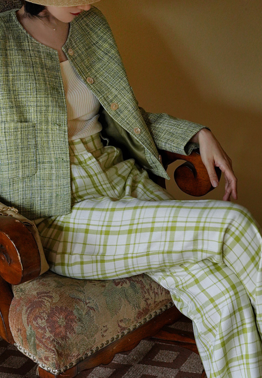 黄緑格子縞のワイドレッグパンツ