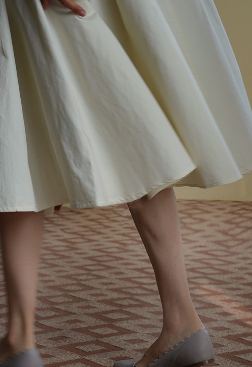 淑女のためのホワイトアンブレラスカート