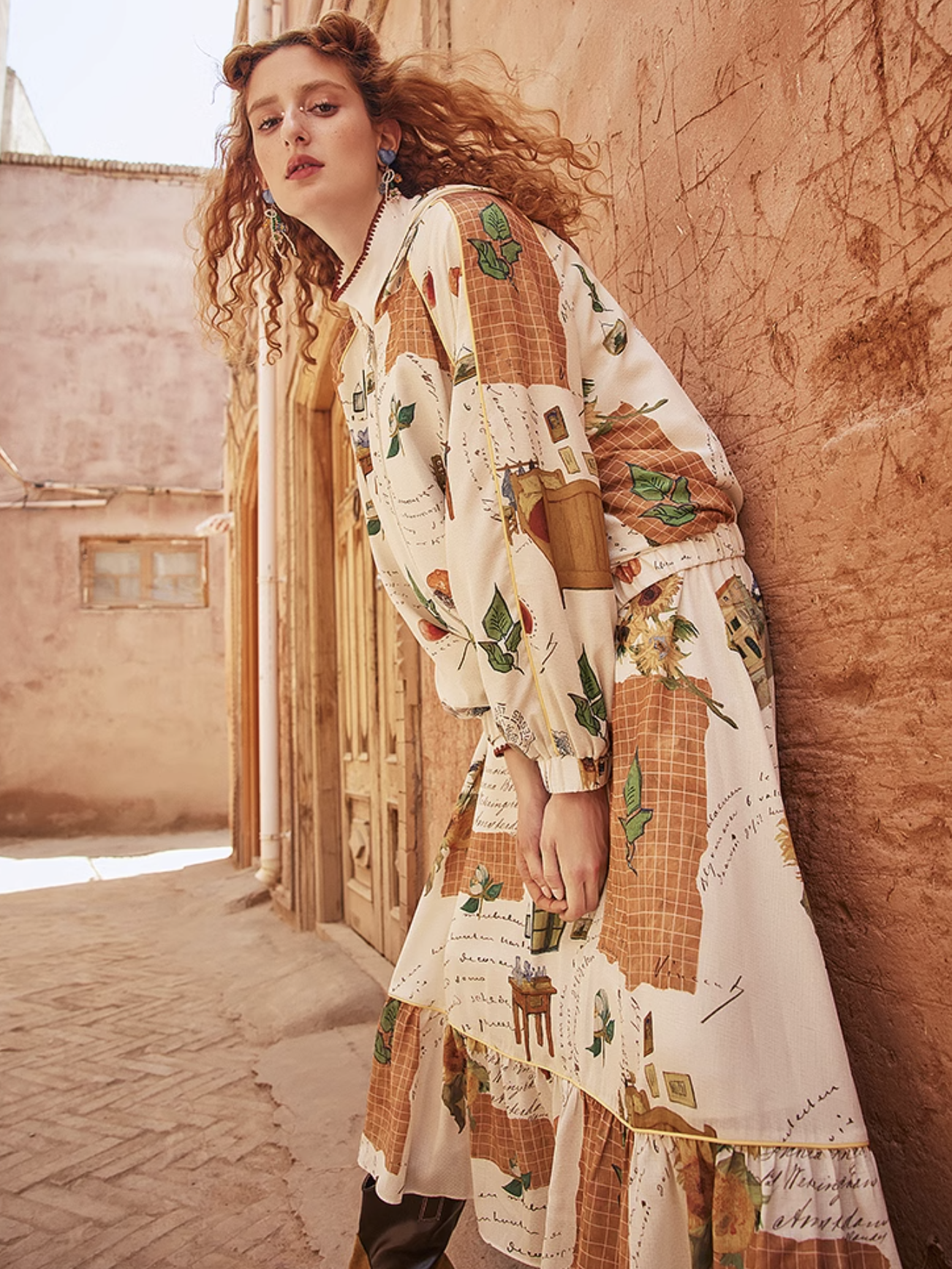 向日葵と寝室と静物のロングスカート