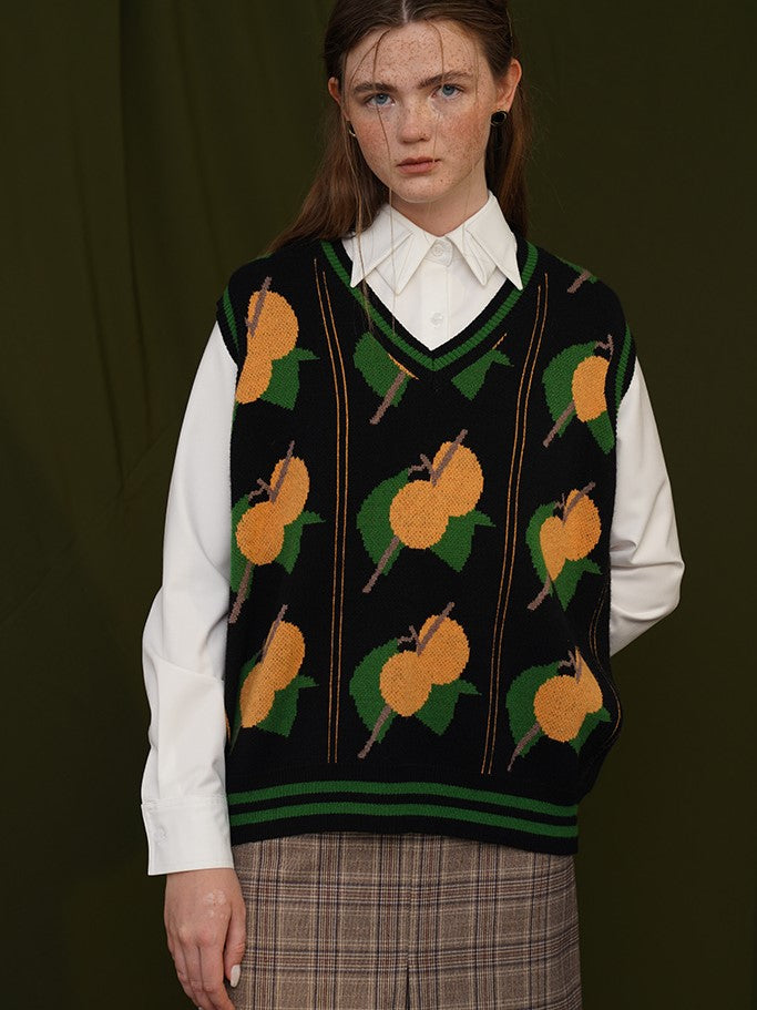 杏子の果実模様ニットベスト