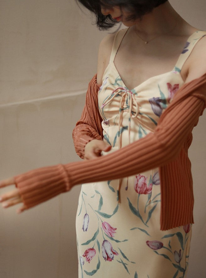 深紅の花模様レトロストラップワンピース