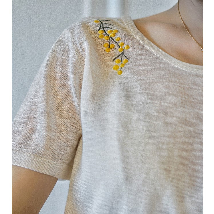 花刺繍フレンチニットトップス