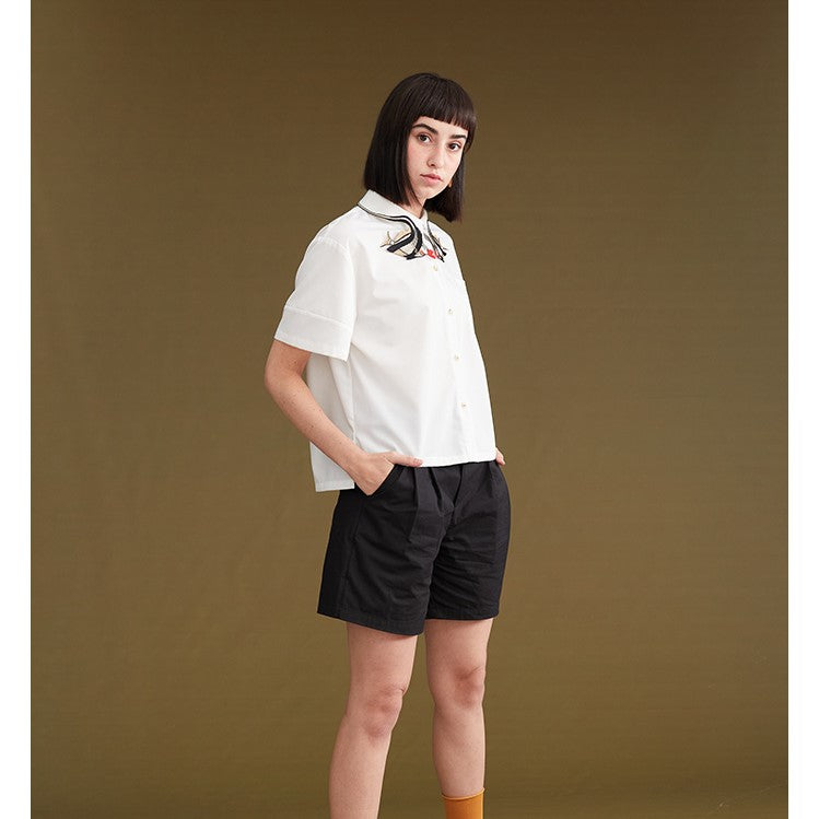 熱帯魚の刺繍襟ブラウス