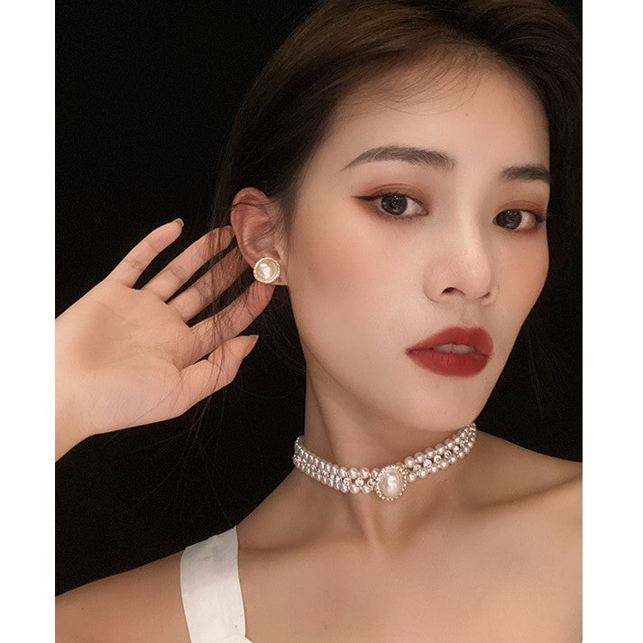 宮廷舞踏会の首飾り