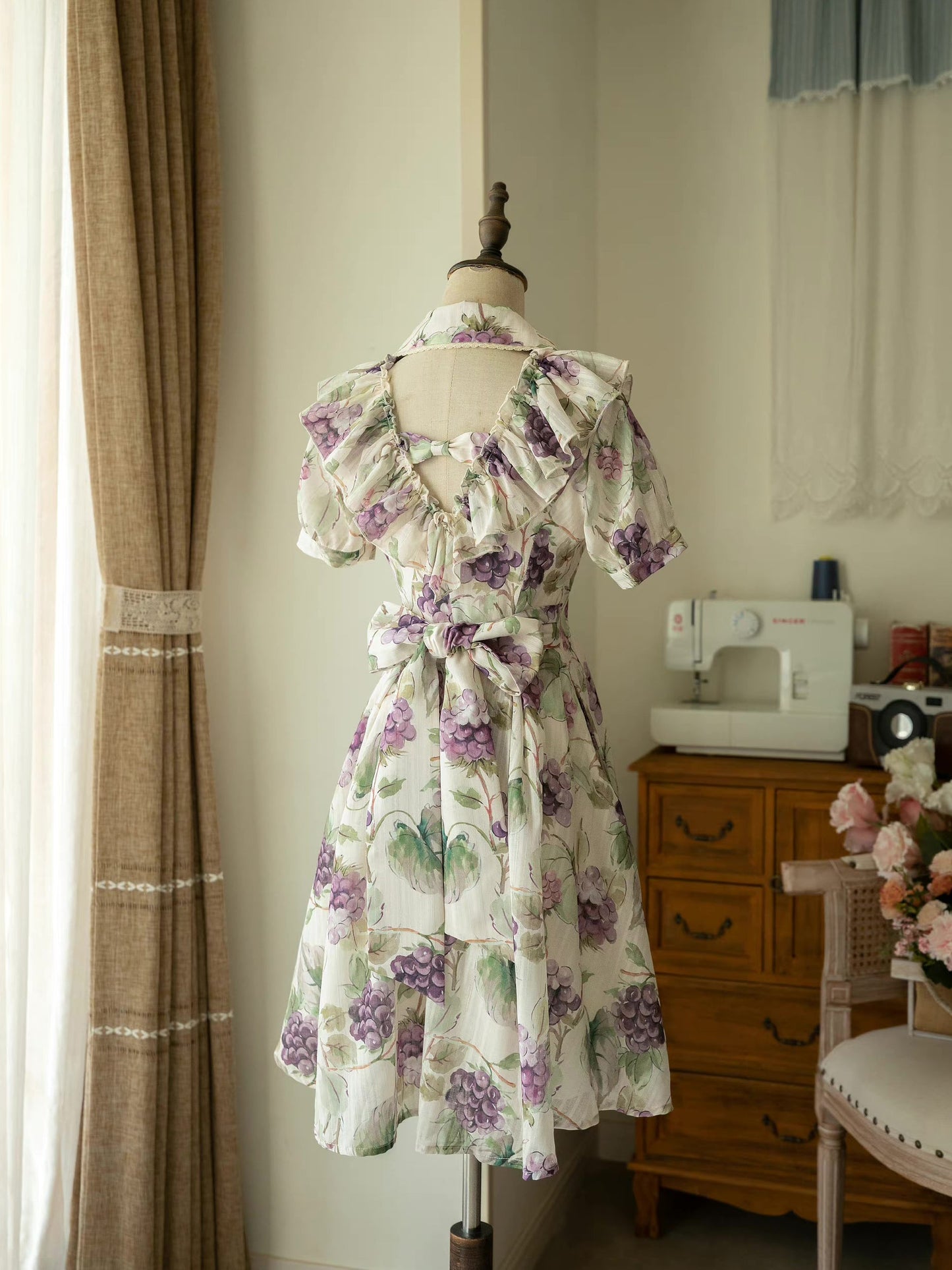 紫葡萄の水彩画クラシカルワンピース