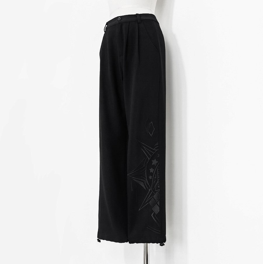 魔法陣の刺繍ブラックパンツ