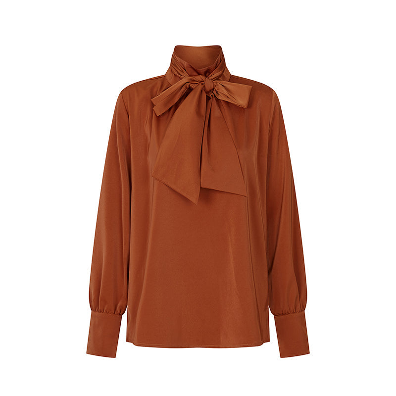 紅樺色リボンサテンブラウス