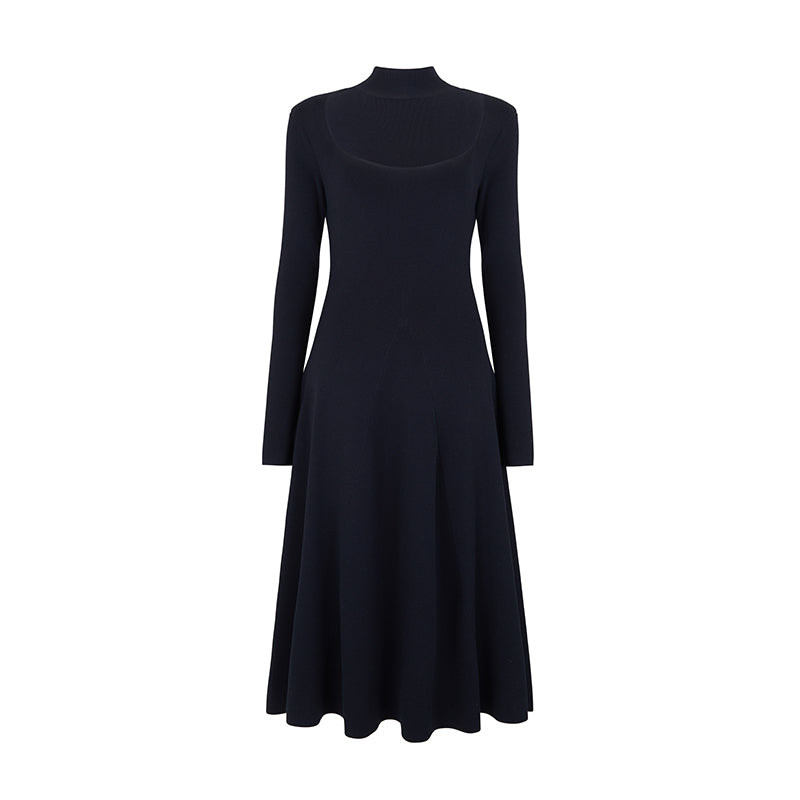 お嬢様のためのエレガントニットワンピース