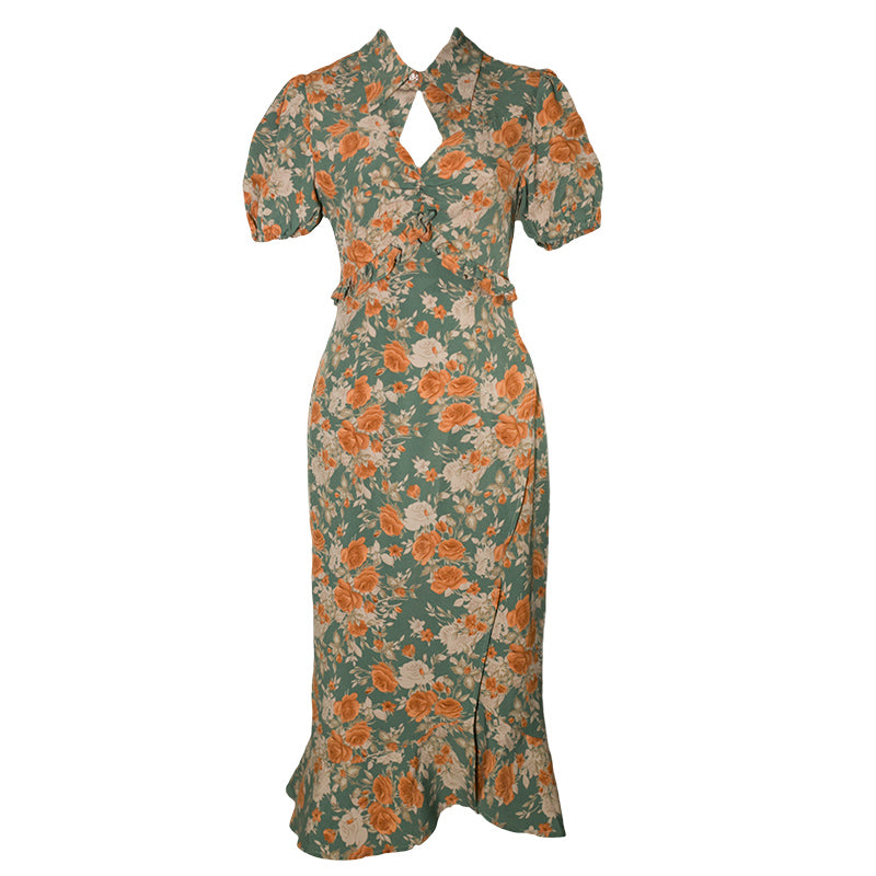 藍緑色の花模様ワンピース