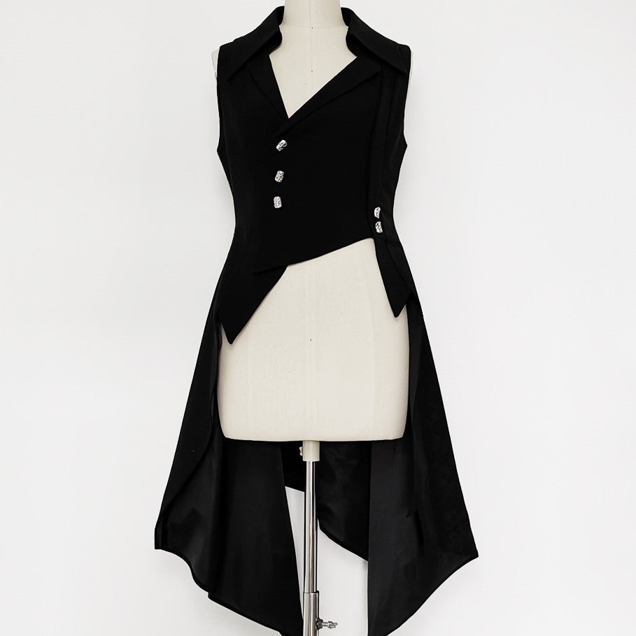 公爵騎士のブラックロングベスト