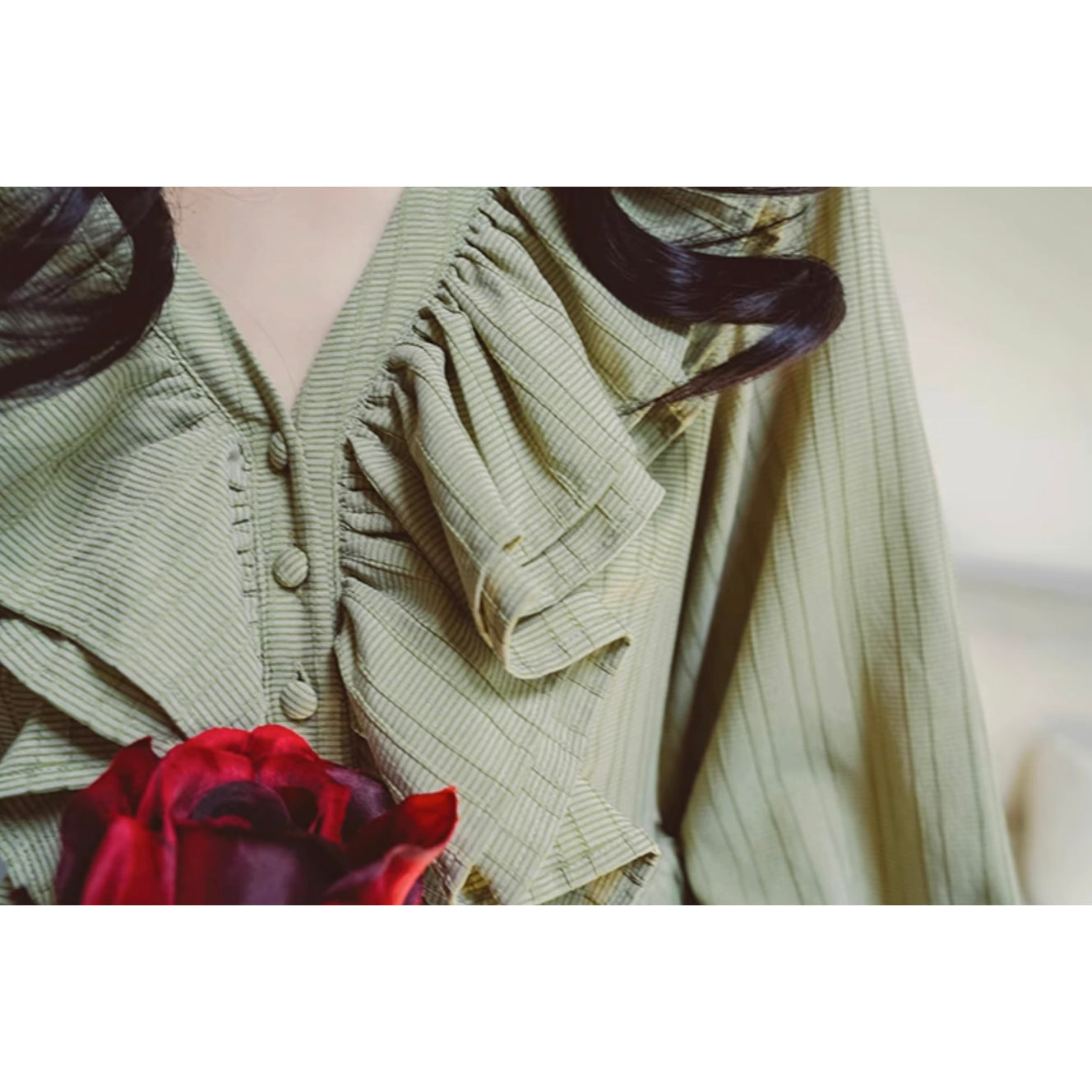 青白橡の格子柄フレンチフリルワンピース