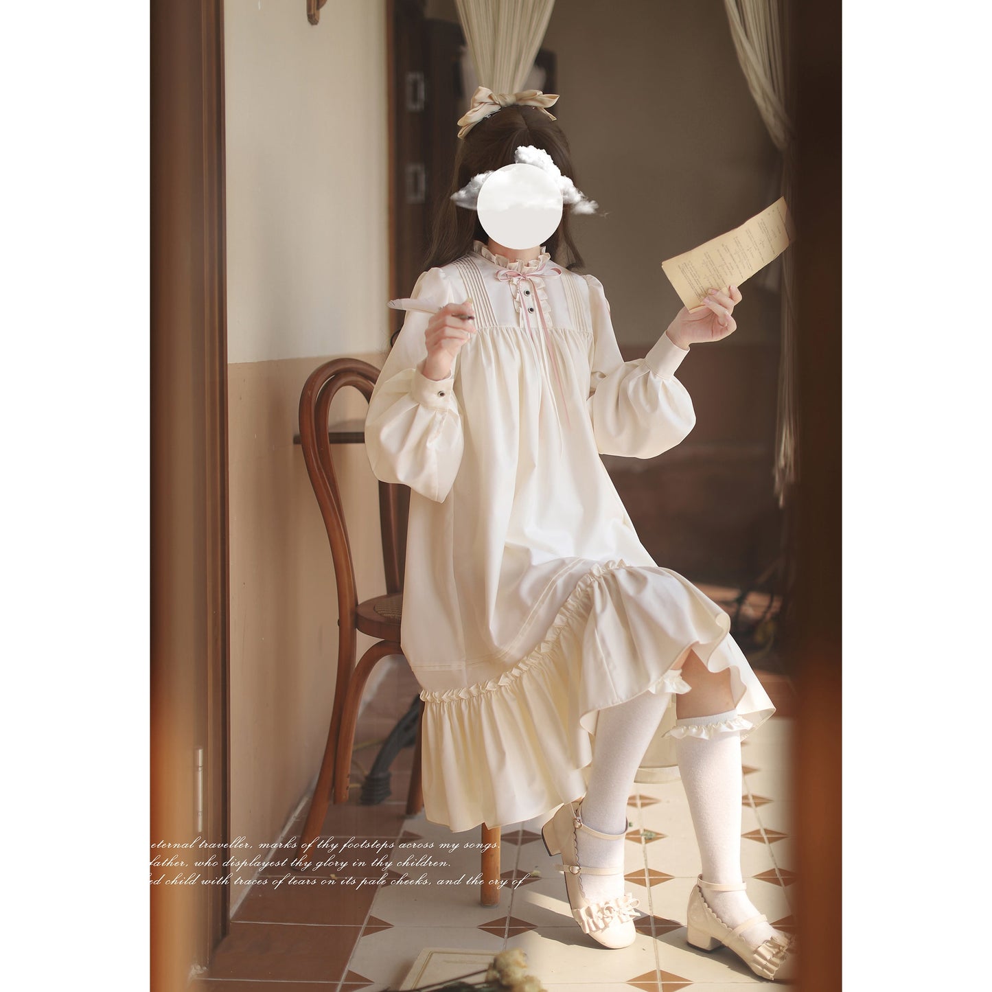 桜色のお嬢様のウールコートとフリルワンピース