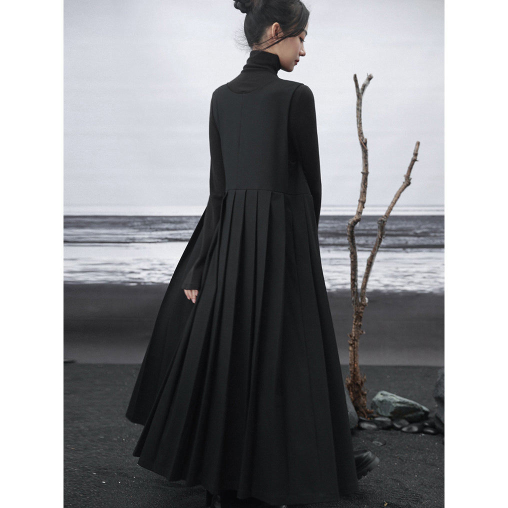 黒のお嬢様のロングプリーツジャンパースカート