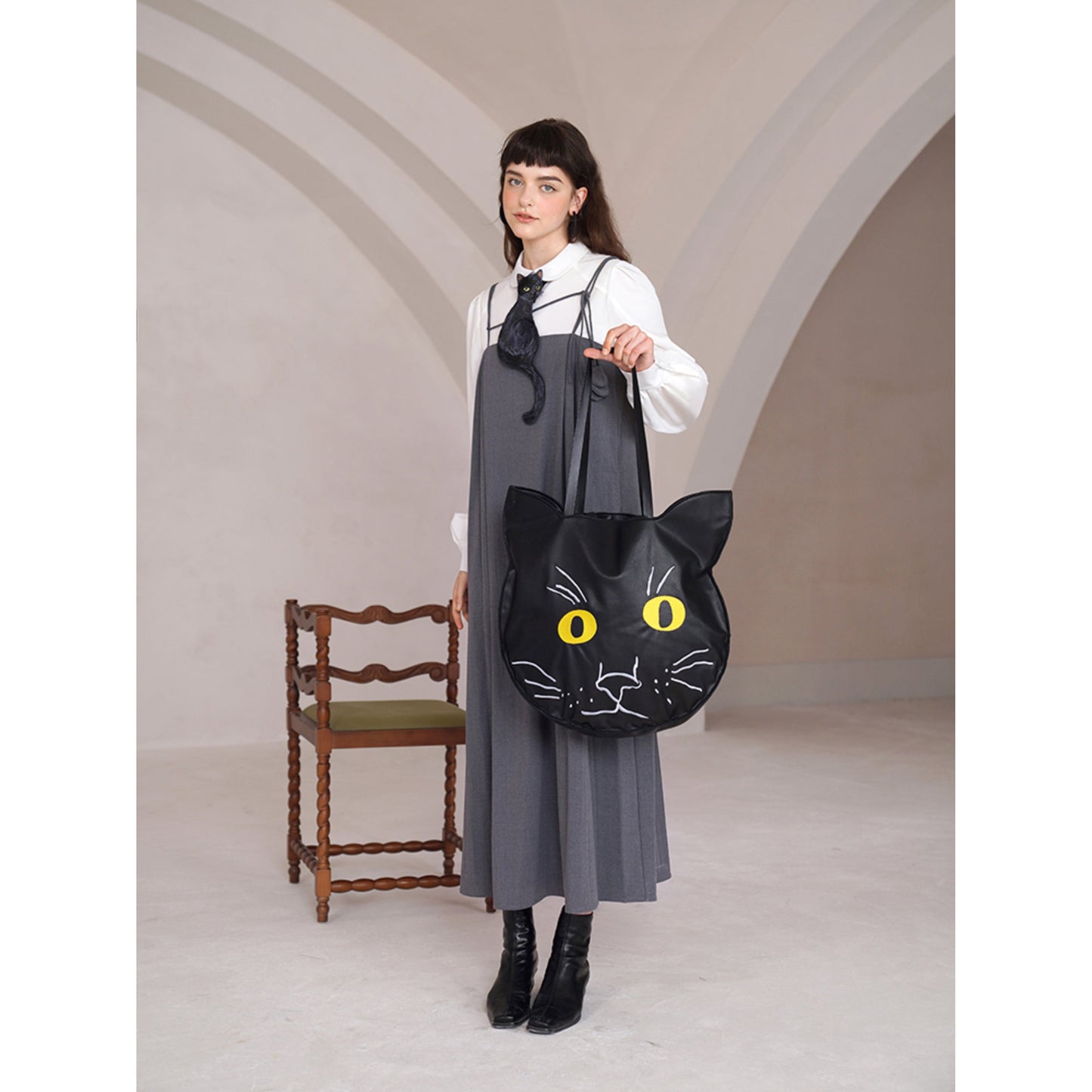 黒猫のビッグショルダーバッグ