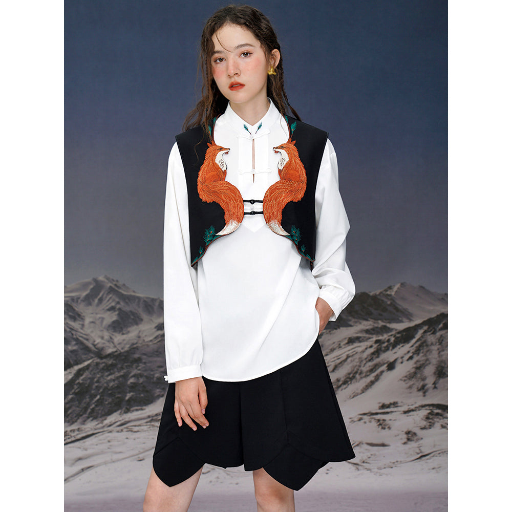 赤狐と松の梢の刺繍ベスト