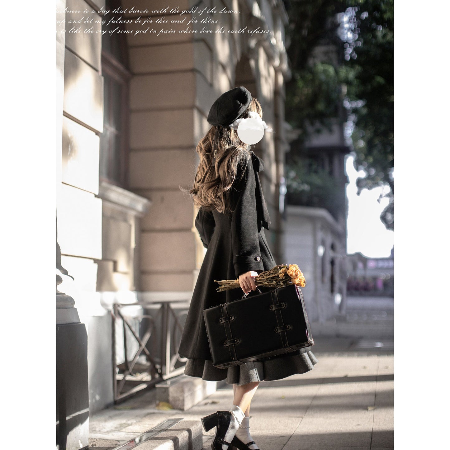 黒のお嬢様の文学クラシカルウールコート