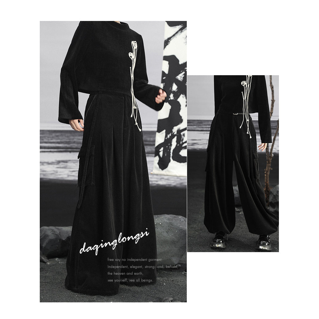 漆黒の花刺繍コーデュロイトップス