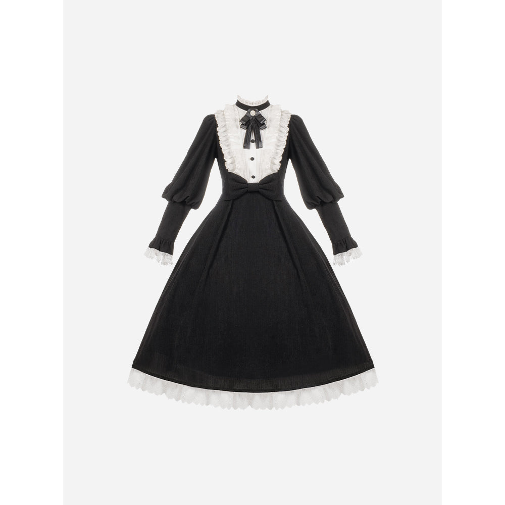 永遠の夜に誘われるクラシカルワンピース